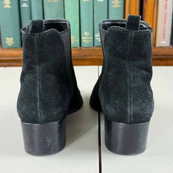 Marc Fisher Black Suede Pointed Toe Gold Tip Pull On Ankle Boots Sz 7 MSRP $201 - Picture 4 of 6